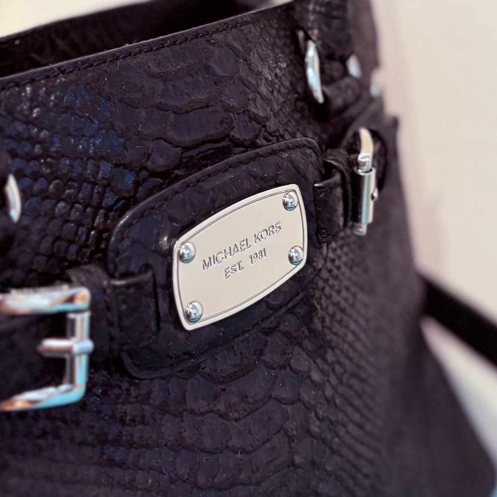 Michael Kors Black Python Leather Hamilton Purse - Picture 5 of 11